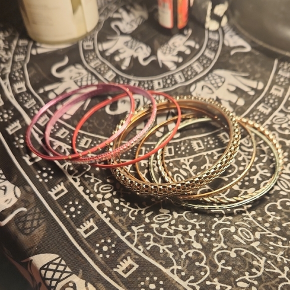 💮Chic Multicolor Slip On Bangle Set - Picture 5 of 6